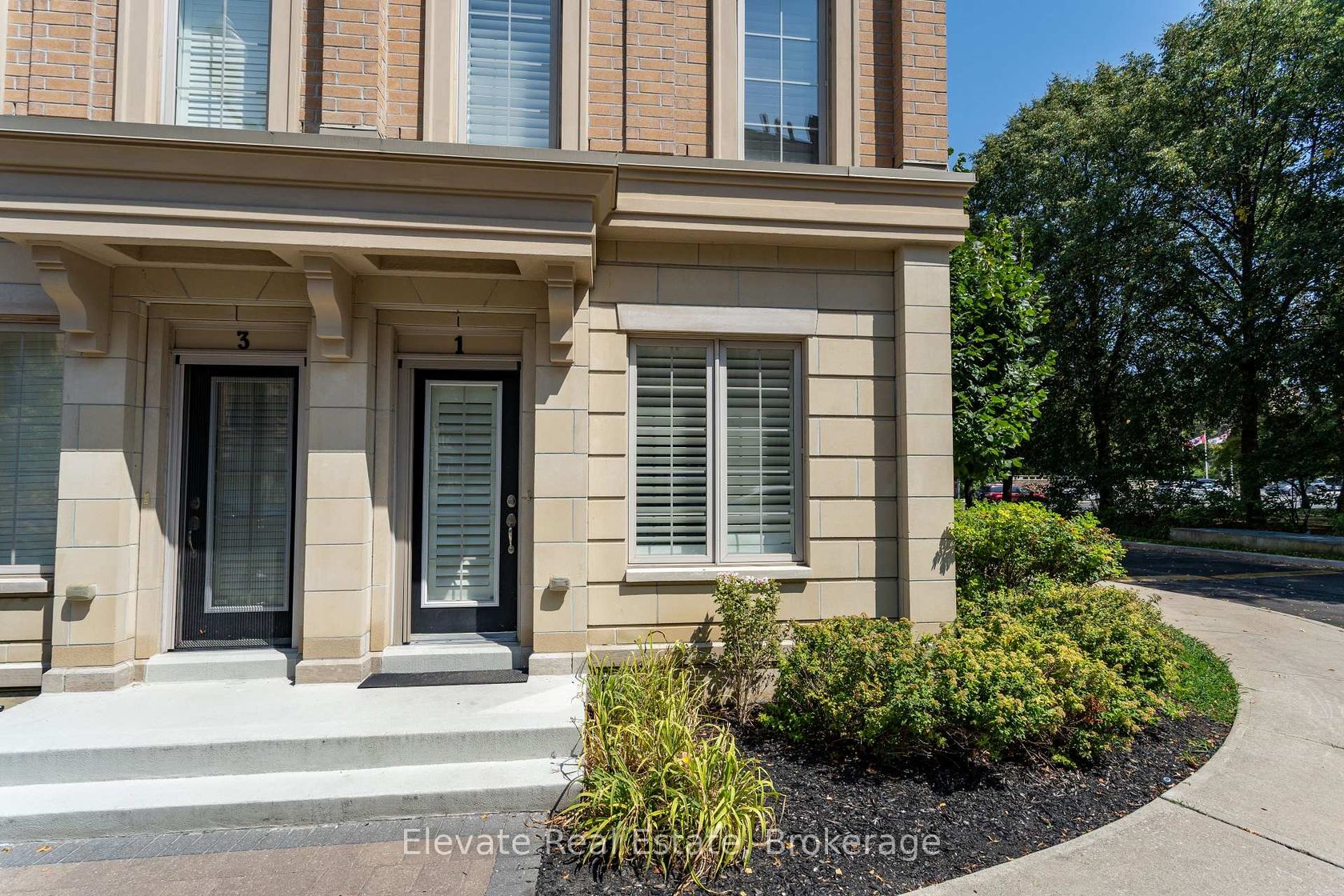 1 - 1 Hargrave Lane, York Mills, Toronto 