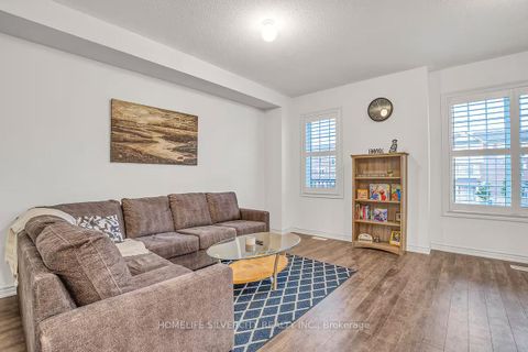 Photo 3 at 43 Honey Crisp Lane, Bowmanville, Clarington