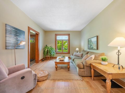 Photo 4 at 27 Lyall Avenue, Danforth, Toronto