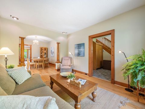 Photo 6 at 27 Lyall Avenue, Danforth, Toronto