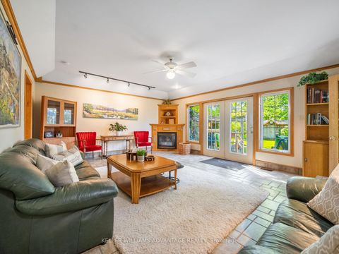 Photo 15 at 27 Lyall Avenue, Danforth, Toronto