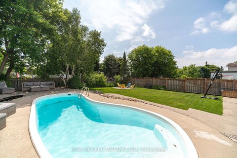 Photo 1 at 1879 Ashwood Avenue, Alcona, Innisfil