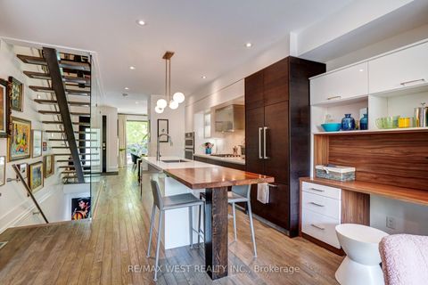 Photo 6 at 11 - 66 Havelock Street, Dufferin Grove, Toronto