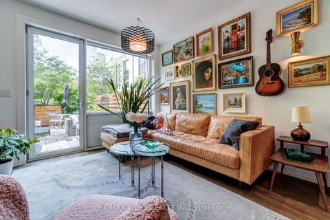 Photo 11 at 11 - 66 Havelock Street, Dufferin Grove, Toronto