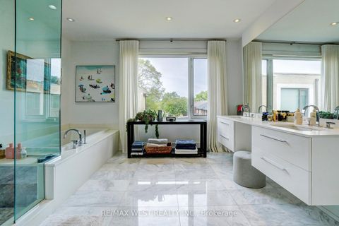 Photo 23 at 11 - 66 Havelock Street, Dufferin Grove, Toronto