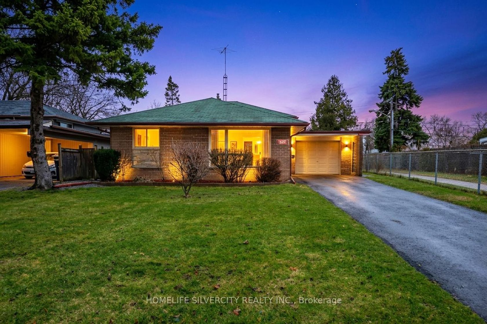 327 The West Way, Richview, Toronto 