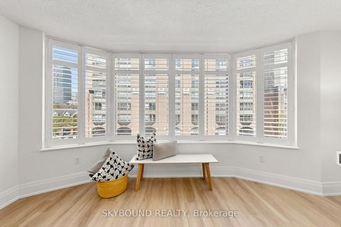 Photo 12 at 401 - 135 George Street S, Waterfront Communities C8, Toronto