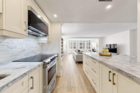 Photo 18 at 401 - 135 George Street S, Waterfront Communities C8, Toronto