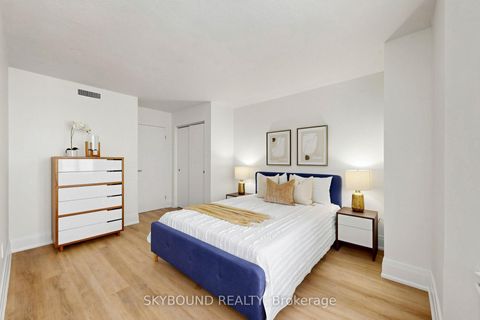 Photo 32 at 401 - 135 George Street S, Waterfront Communities C8, Toronto
