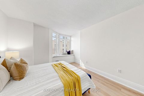 Photo 33 at 401 - 135 George Street S, Waterfront Communities C8, Toronto