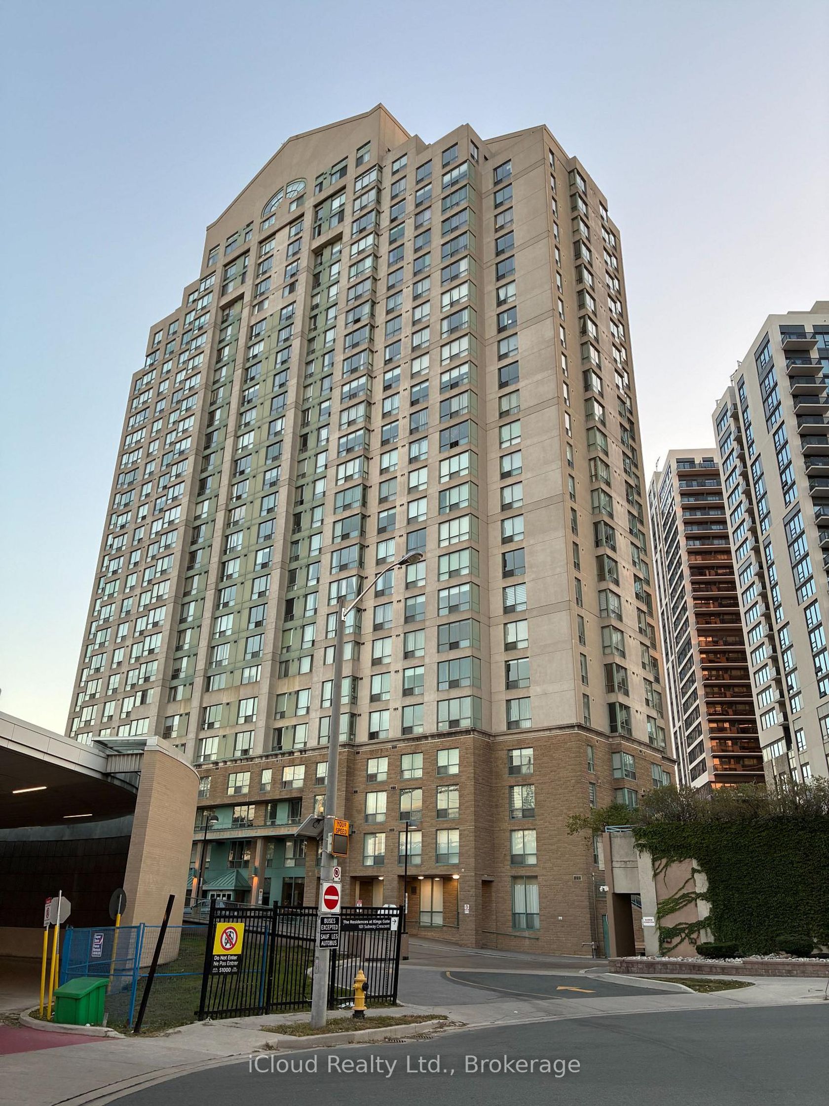302 - 101 Subway Crescent, City Centre West, Toronto 