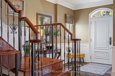 Photo 4 at 11 Tremont Road, City Centre West, Toronto