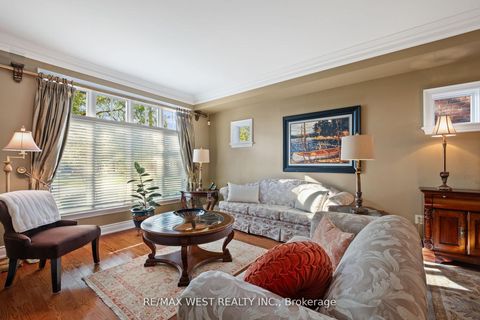 Photo 5 at 11 Tremont Road, City Centre West, Toronto