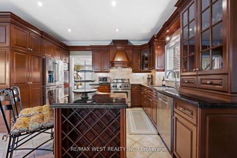 Photo 12 at 11 Tremont Road, City Centre West, Toronto