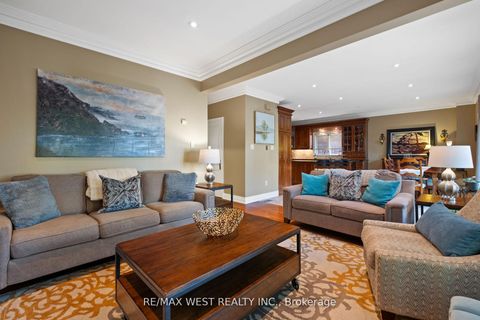 Photo 18 at 11 Tremont Road, City Centre West, Toronto