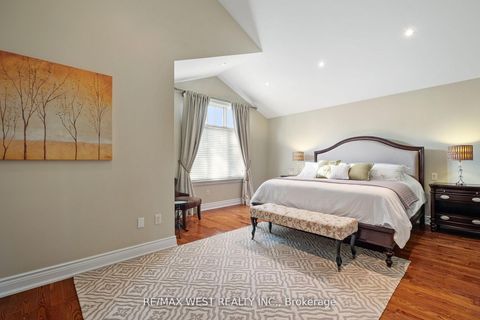 Photo 22 at 11 Tremont Road, City Centre West, Toronto
