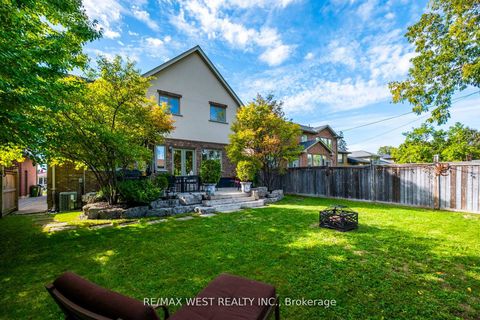 Photo 35 at 11 Tremont Road, City Centre West, Toronto