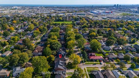 Photo 39 at 11 Tremont Road, City Centre West, Toronto