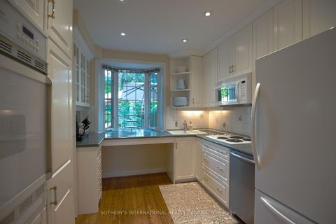 Photo 4 at 51 Fairfield Road, Mount Pleasant East, Toronto