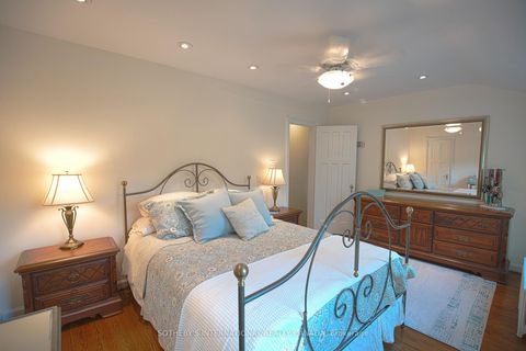 Photo 10 at 51 Fairfield Road, Mount Pleasant East, Toronto