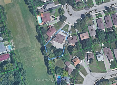 Photo 2 at 38 Lingarde Drive, Maryvale, Toronto