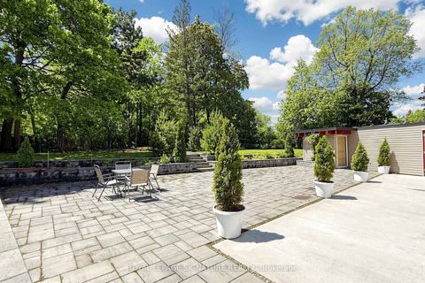 Photo 3 at 38 Lingarde Drive, Maryvale, Toronto