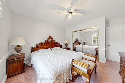Photo 15 at 38 Lingarde Drive, Maryvale, Toronto