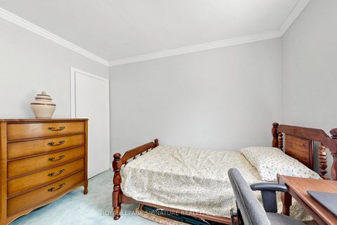 Photo 17 at 38 Lingarde Drive, Maryvale, Toronto