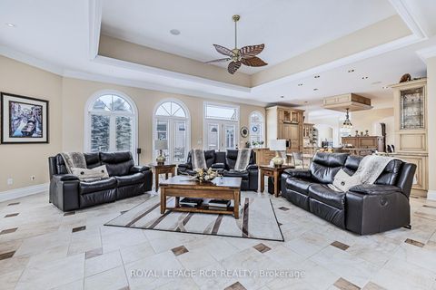 Photo 18 at 7 Sugarbush Lane, Rural Uxbridge, Uxbridge