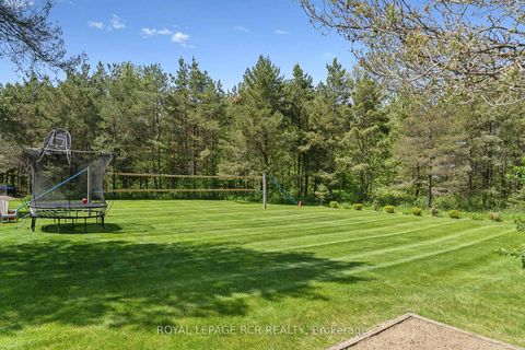Photo 39 at 7 Sugarbush Lane, Rural Uxbridge, Uxbridge
