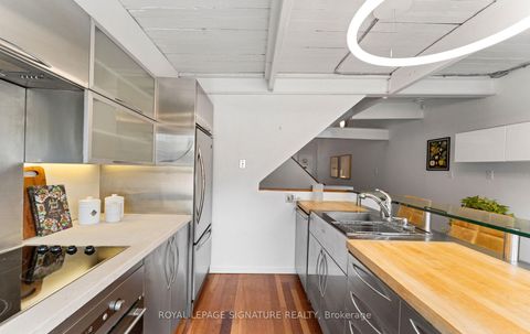 Photo 18 at 7 - 692 St. Clarens Avenue, Junction, Toronto