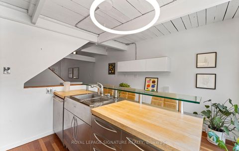 Photo 21 at 7 - 692 St. Clarens Avenue, Junction, Toronto