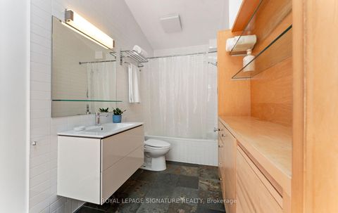 Photo 29 at 7 - 692 St. Clarens Avenue, Junction, Toronto