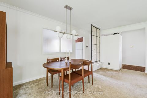 Photo 5 at 36 Hesketh Court, Victoria Village, Toronto