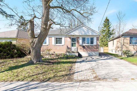Photo 1 at 18 Newton Street, Wellington, Barrie