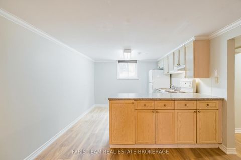 Photo 21 at 18 Newton Street, Wellington, Barrie