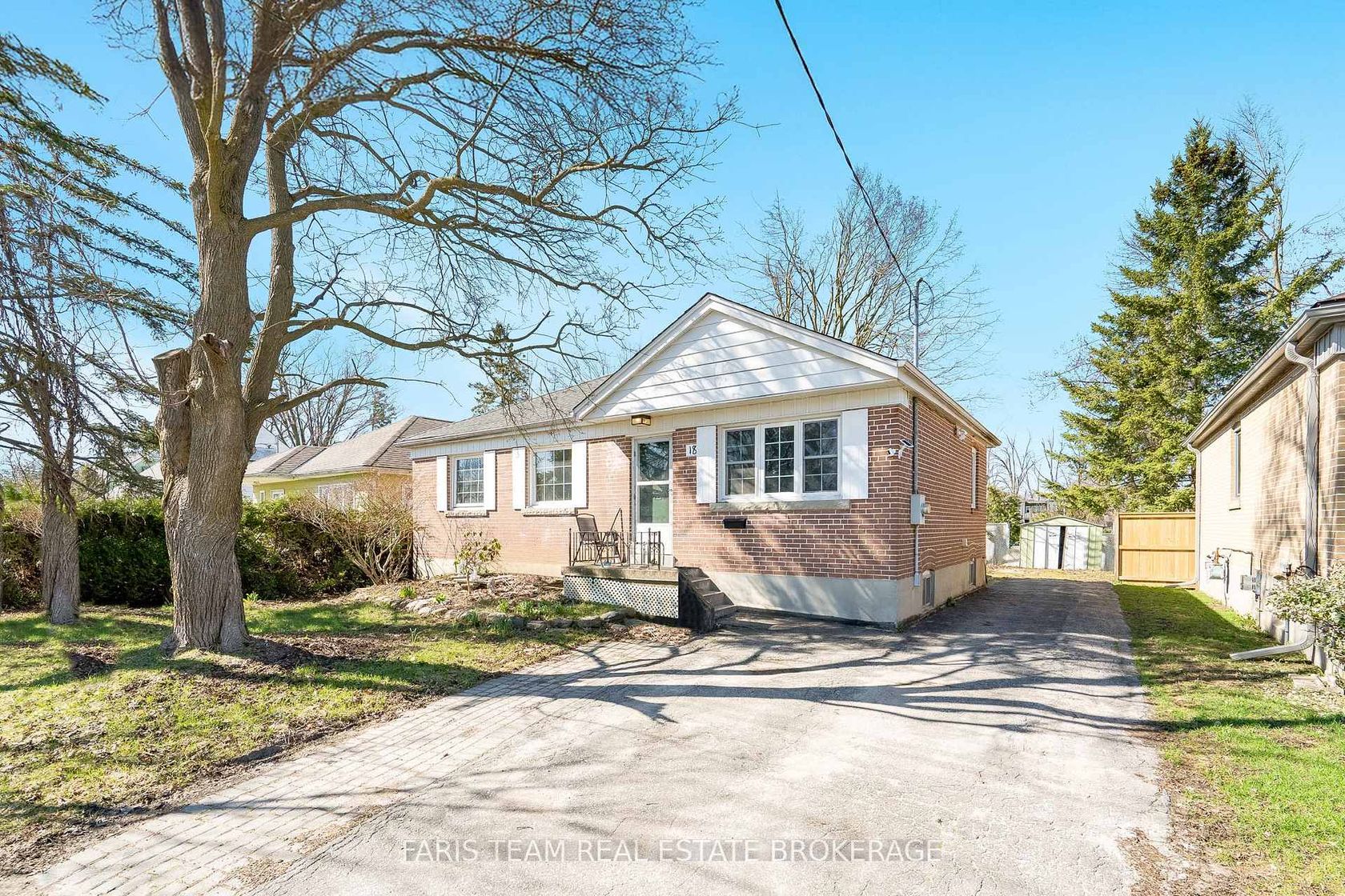 18 Newton Street, Wellington, Barrie photo number 2