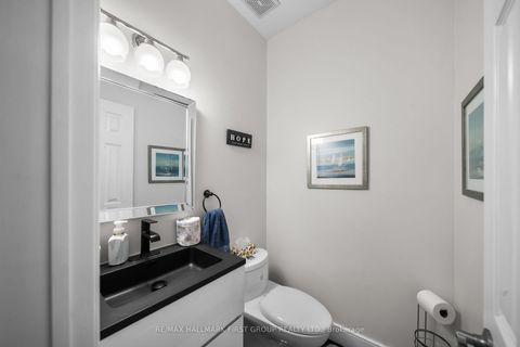 Photo 4 at 62 Cachet Boulevard, Brooklin, Whitby