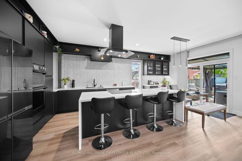Photo 15 at 62 Cachet Boulevard, Brooklin, Whitby