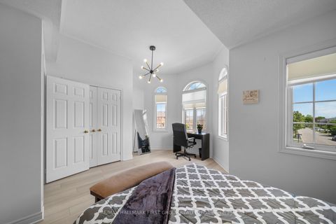 Photo 25 at 62 Cachet Boulevard, Brooklin, Whitby