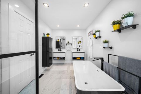 Photo 37 at 62 Cachet Boulevard, Brooklin, Whitby