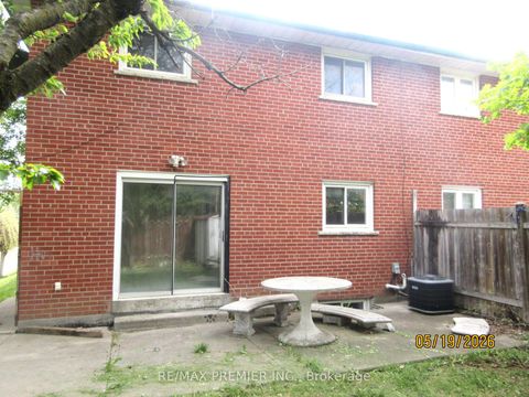 Photo 3 at 1 Futura Drive, Jane Heights, Toronto