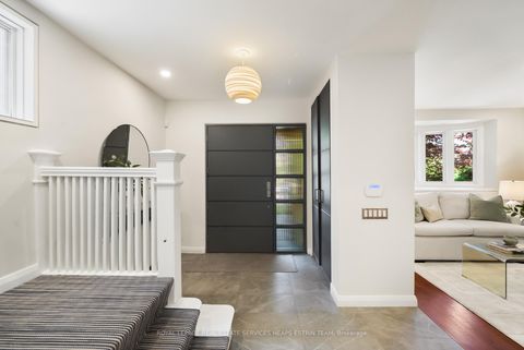 Photo 2 at 16 Inglewood Drive, Moore Park, Toronto