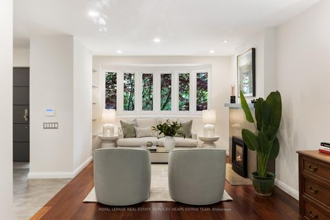 Photo 4 at 16 Inglewood Drive, Moore Park, Toronto