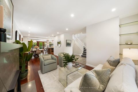 Photo 8 at 16 Inglewood Drive, Moore Park, Toronto