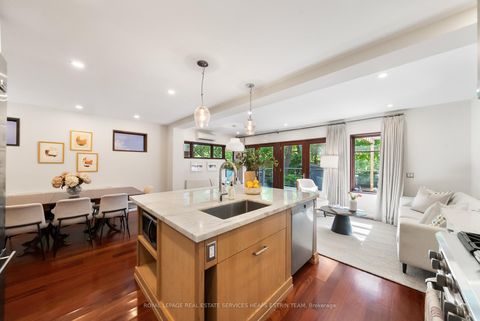 Photo 13 at 16 Inglewood Drive, Moore Park, Toronto