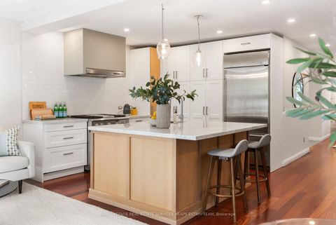 Photo 14 at 16 Inglewood Drive, Moore Park, Toronto