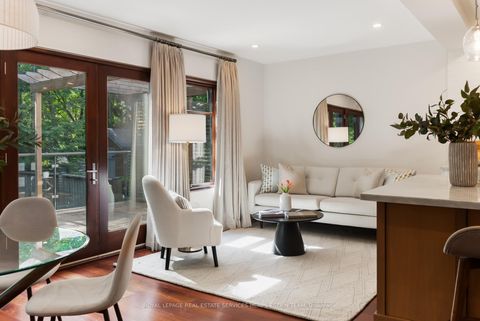 Photo 15 at 16 Inglewood Drive, Moore Park, Toronto
