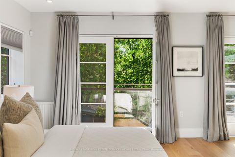 Photo 21 at 16 Inglewood Drive, Moore Park, Toronto