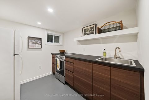 Photo 39 at 16 Inglewood Drive, Moore Park, Toronto